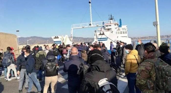 Centinaia di auto dal Nord sullo Stretto