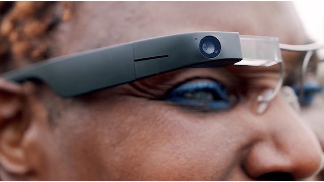 Envision porta l’intelligenza artificiale sui Google Glass