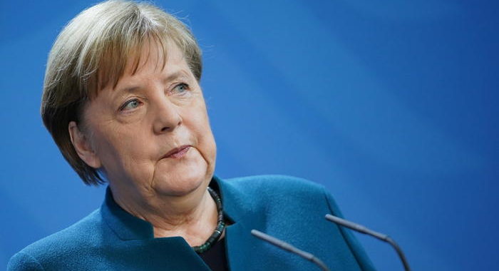 Incontra positivo, Merkel in quarantena