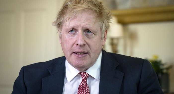 Boris Johnson torna al lavoro da lunedì