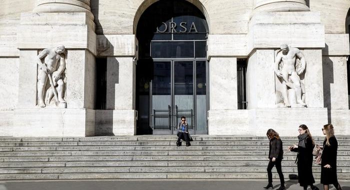 Borsa: Milano chiude in rialzo (+1,91%)