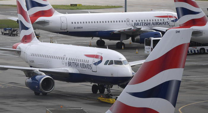 British Airways annuncia 12 mila esuberi