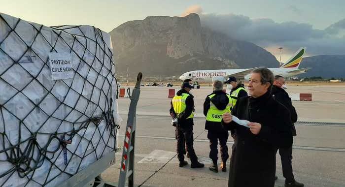 Coronavirus: a Palermo aereo da Cina