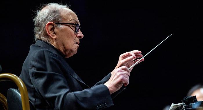 Da Morricone a Ughi, fateci tornare in scena