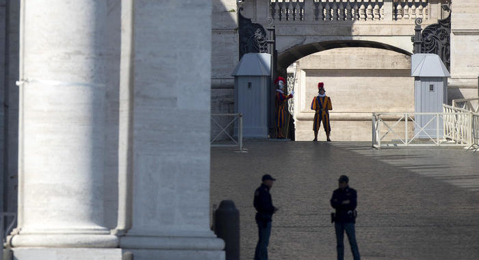 Il Papa crea task-force per la ‘fase 2’