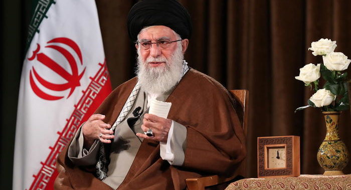 Khamenei, pandemia è testa per la fede