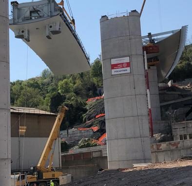 Ponte: issati altri 35 metri, ne mancano