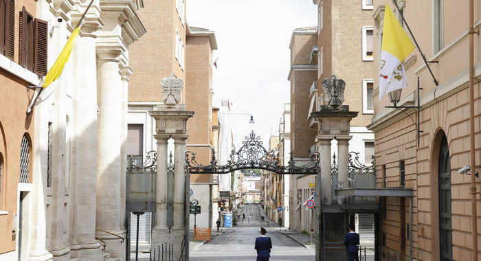 Vaticano proroga 13 aprile misure Covid