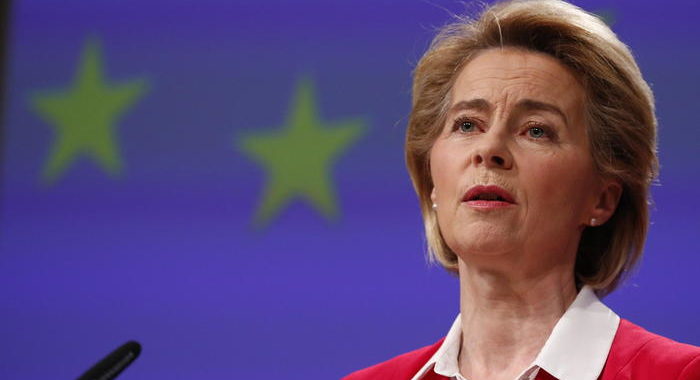 Von der Leyen, anziani ancora isolati