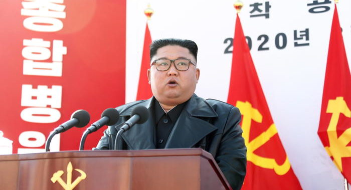 Corea Nord, Kim riappare dopo 20 giorni