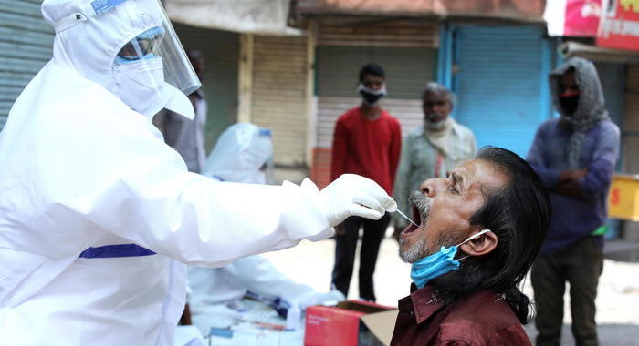 Coronavirus: India estende lockdown