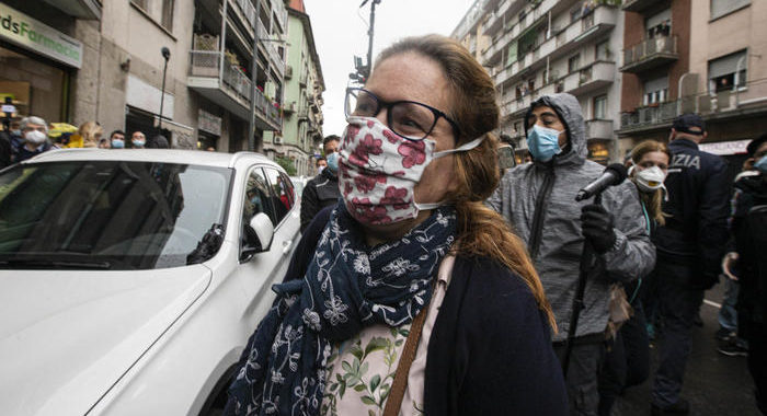 Mamma a media, Silvia meglio senza voi