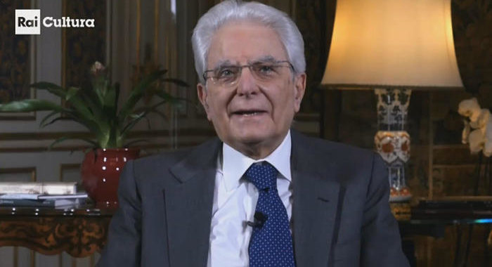 Mattarella,Esercito punto di riferimento