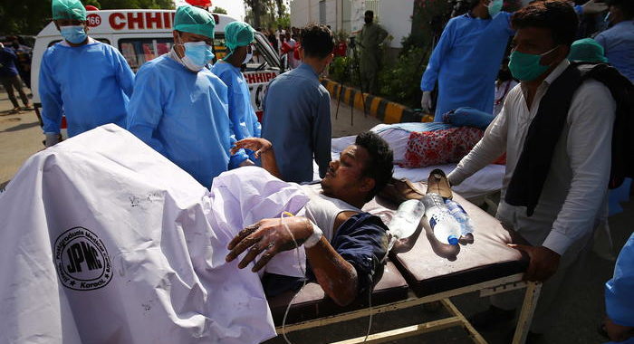 Pakistan: aereo, almeno 3 sopravvissuti