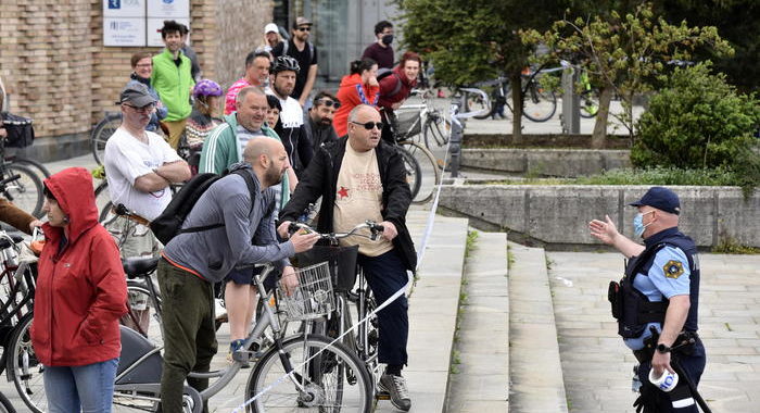 Slovenia:protesta in bici contro governo