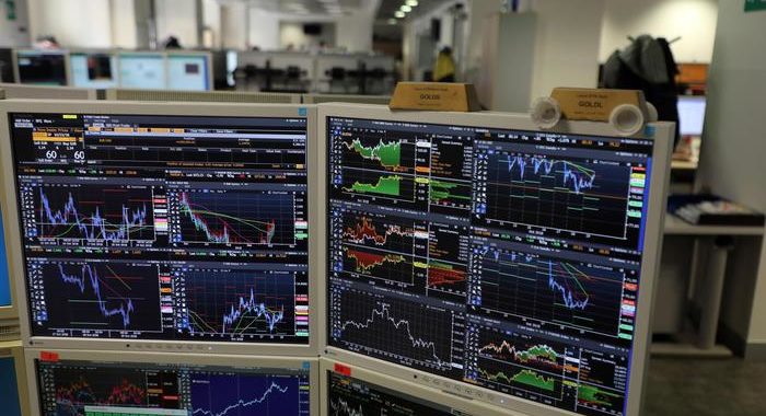 Spread Btp/Bund apre in deciso ribasso a 205 punti