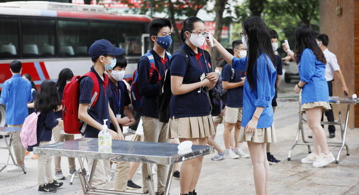 Vietnam, milioni di ragazzi a scuola