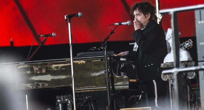 Bob Dylan, giustizia per Floyd e per l’America