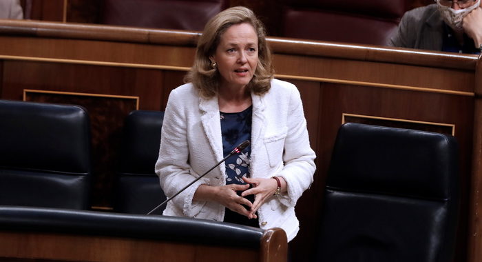 Eurogruppo, ministra spagnola si candida a presidenza