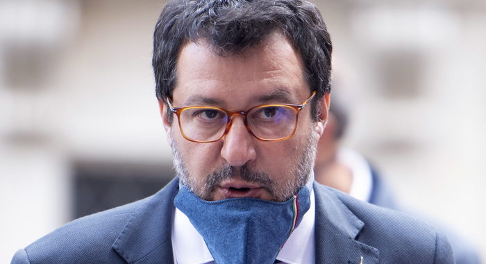 Governo: Salvini, con problemi per Cig pensa a dl sicurezza