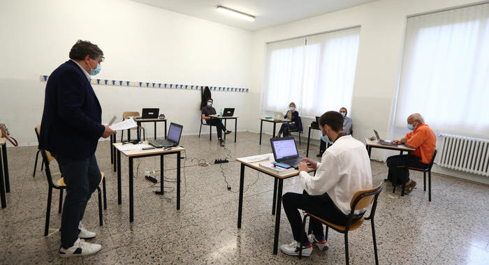 Linee guida, a scuola il sabato, turni