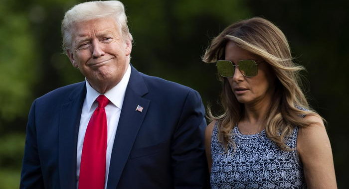 Melania Trump, rispettate il coprifuoco