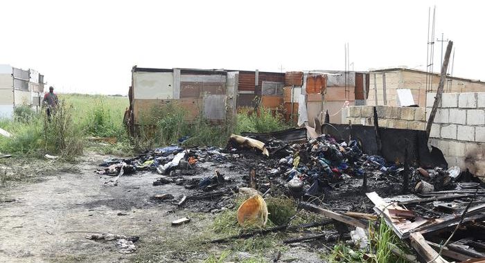 Migrante carbonizzato in ghetto Foggia