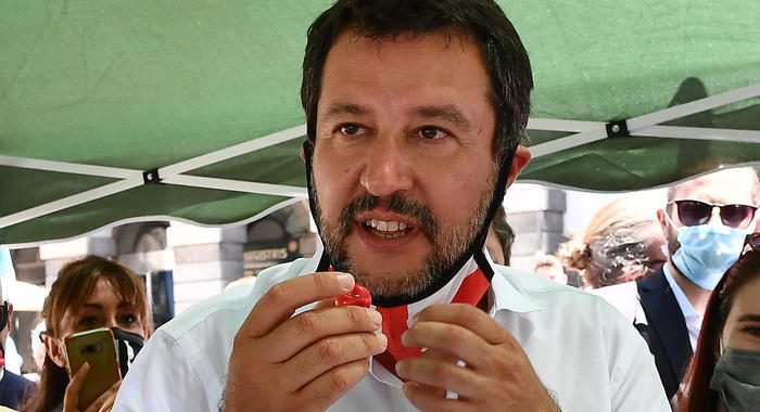 Migranti: Salvini, il Viminale è allo sbando