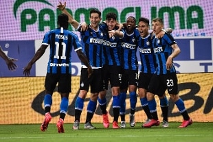 Serie A. L’Inter ribalta il Parma sul traguardo, 1-2 firmato De Vrij e Bastoni