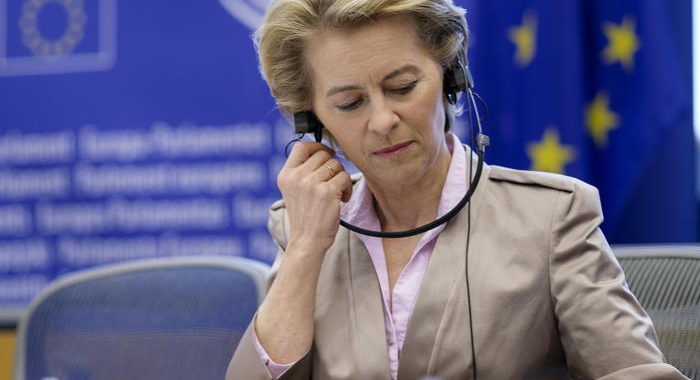 Von der Leyen, approvare Recovery entro pausa estiva