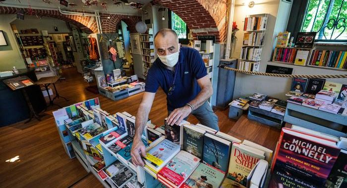 A luglio dimezzata la perdita di fatturato dei libri