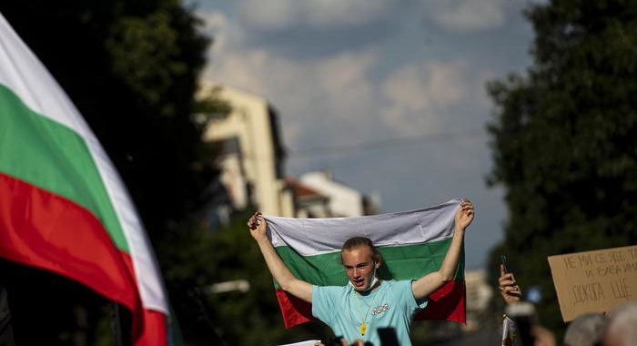 Bulgaria:presidente Radev chiede dimissioni premier Borissov