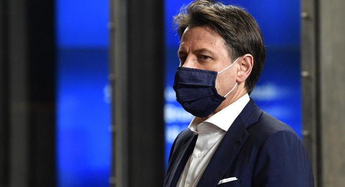 Conte: “Ue sotto ricatto dei frugali”