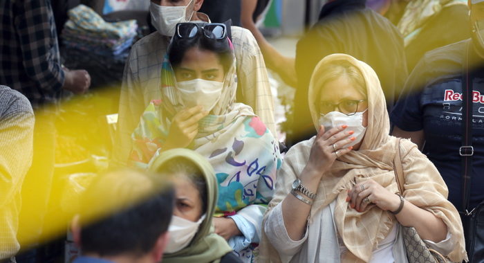 Coronavirus: Iran, stime ipotizzano oltre 18 milioni di casi