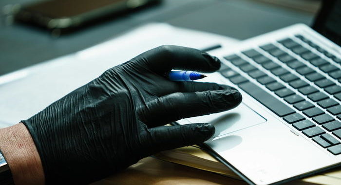 Coronavirus: ogni giorno fino a 9mila indirizzi web phishing