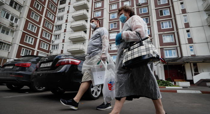 Coronavirus: Russia, 6.611 casi e 188 morti in 24 ore