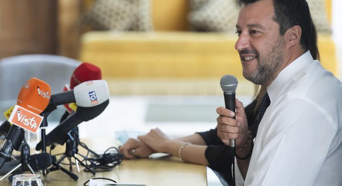 Coronavirus: Salvini, allungare stato emergenza? No, grazie