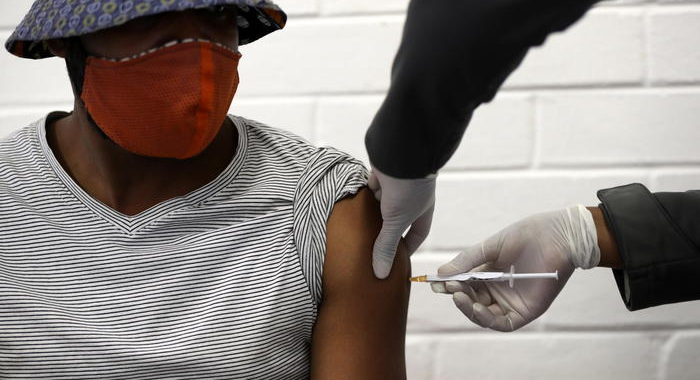 Coronavirus: Sudafrica registra record decessi giornaliero