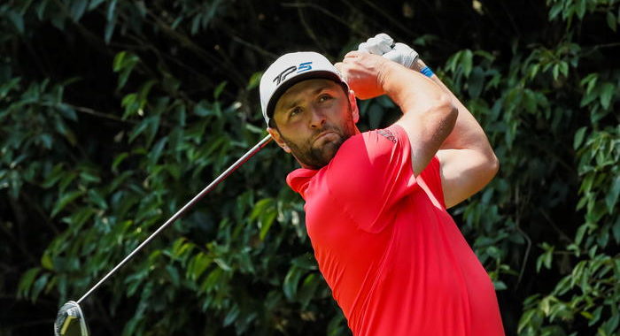 Golf, spagnolo Jon Rahm è n.1 al mondo