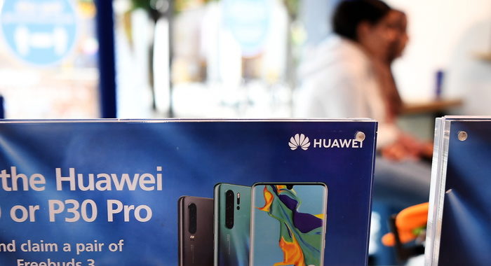 Huawei: Cina, contro Gb a tutela dei nostri interessi