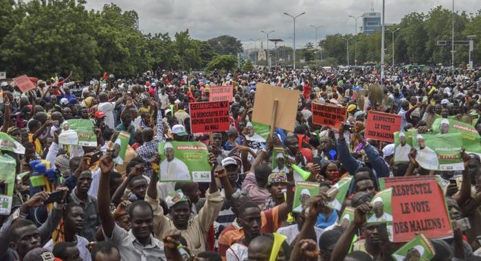 Mali, arrestati leader delle proteste