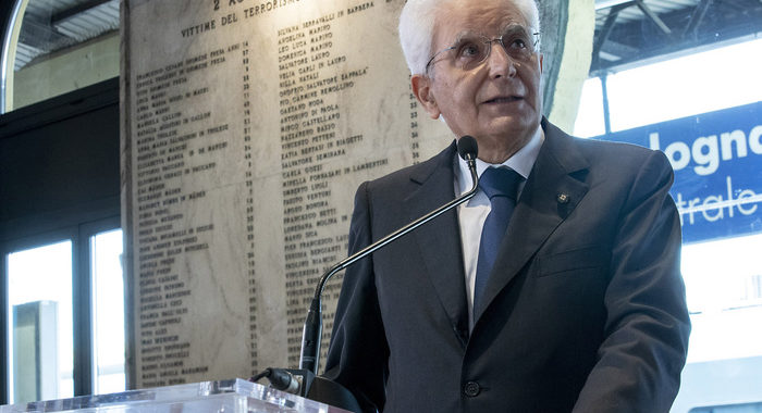 Mattarella, non possiamo rimuovere crisi coronavirus