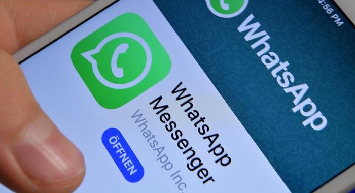 WhatsApp, per chattare con un’azienda si usa il QR code