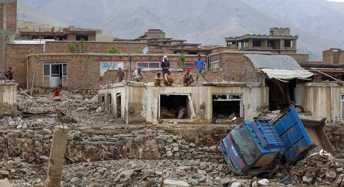 Afghanistan: almeno 100 morti per le alluvioni