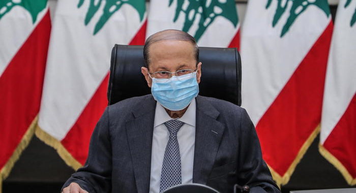 Beirut: Aoun, verificare possibilità missile o bomba