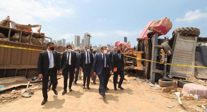 Beirut: Macron, ‘il mondo deve agire in fretta’
