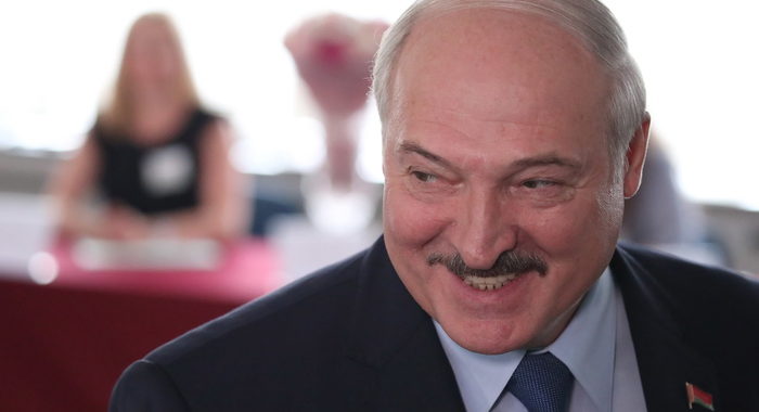 Bielorussia: exit poll, Lukashenko sfiora l’80%