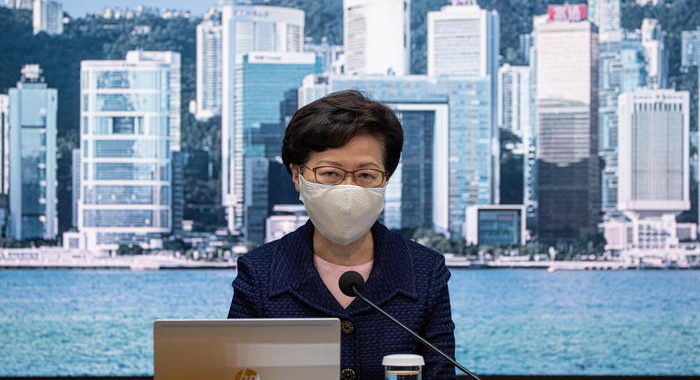 Bloomberg, sanzioni Usa a governatrice Hong Kong