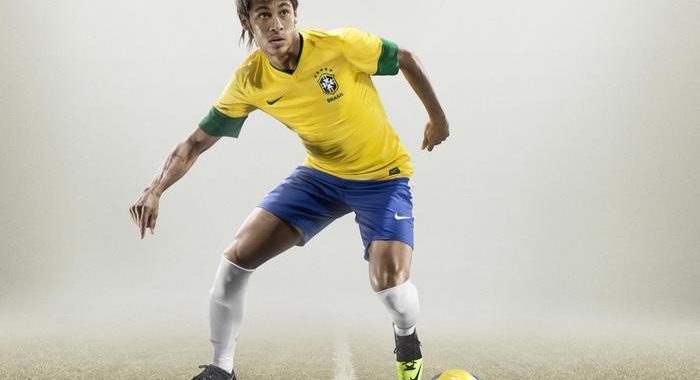 Calcio, Neymar e la Nike si separano