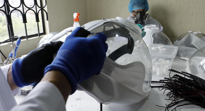 Coronavirus: Colombia, 11.450 casi e 320 morti in 24 ore